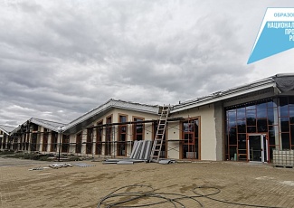 В Репном продолжается строительство школы на 100 мест